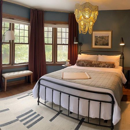 Estello Suites & Spa Lac-Mégantic Esterno foto